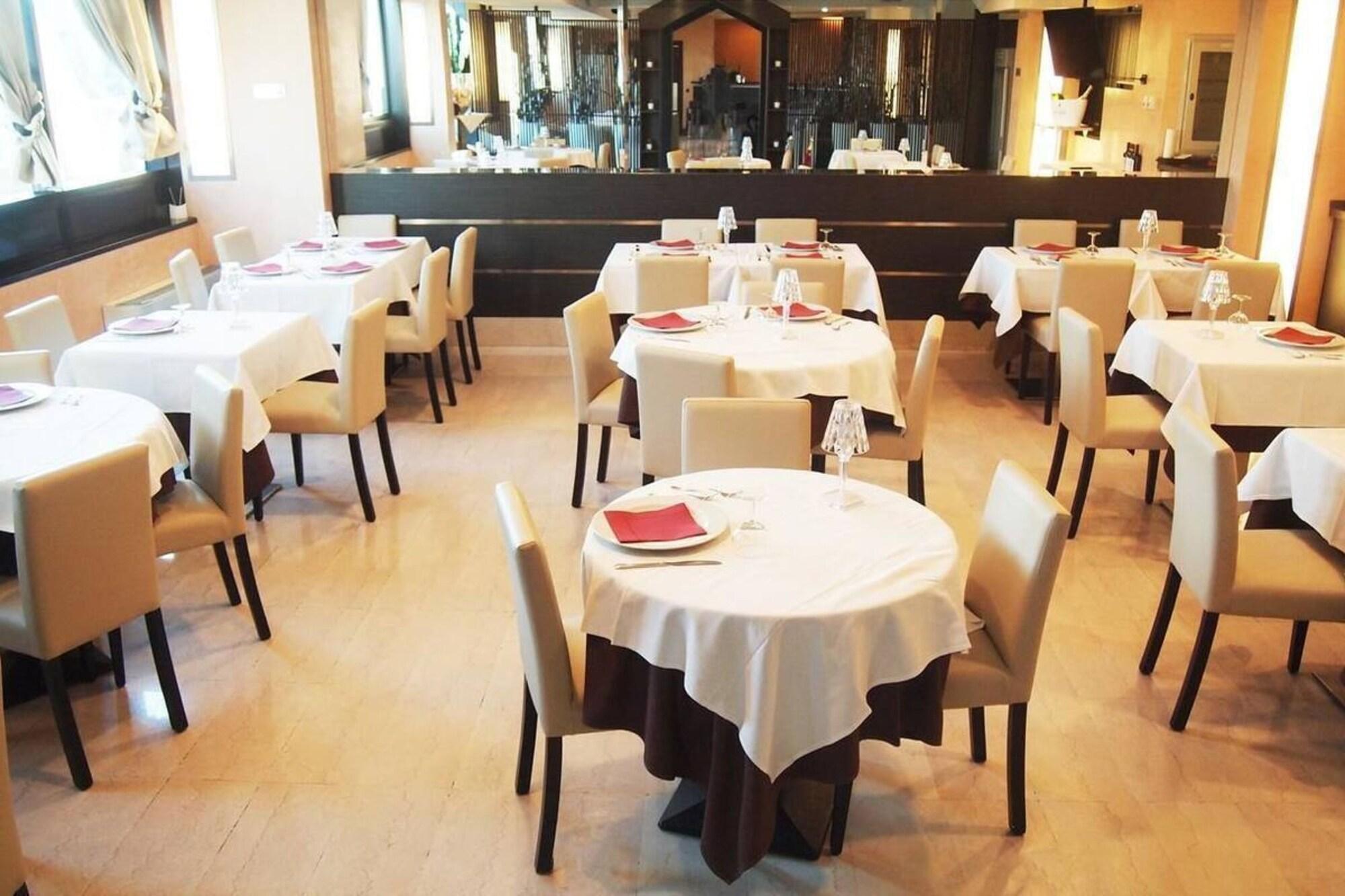 Golf Hotel Lainate Zewnętrze zdjęcie