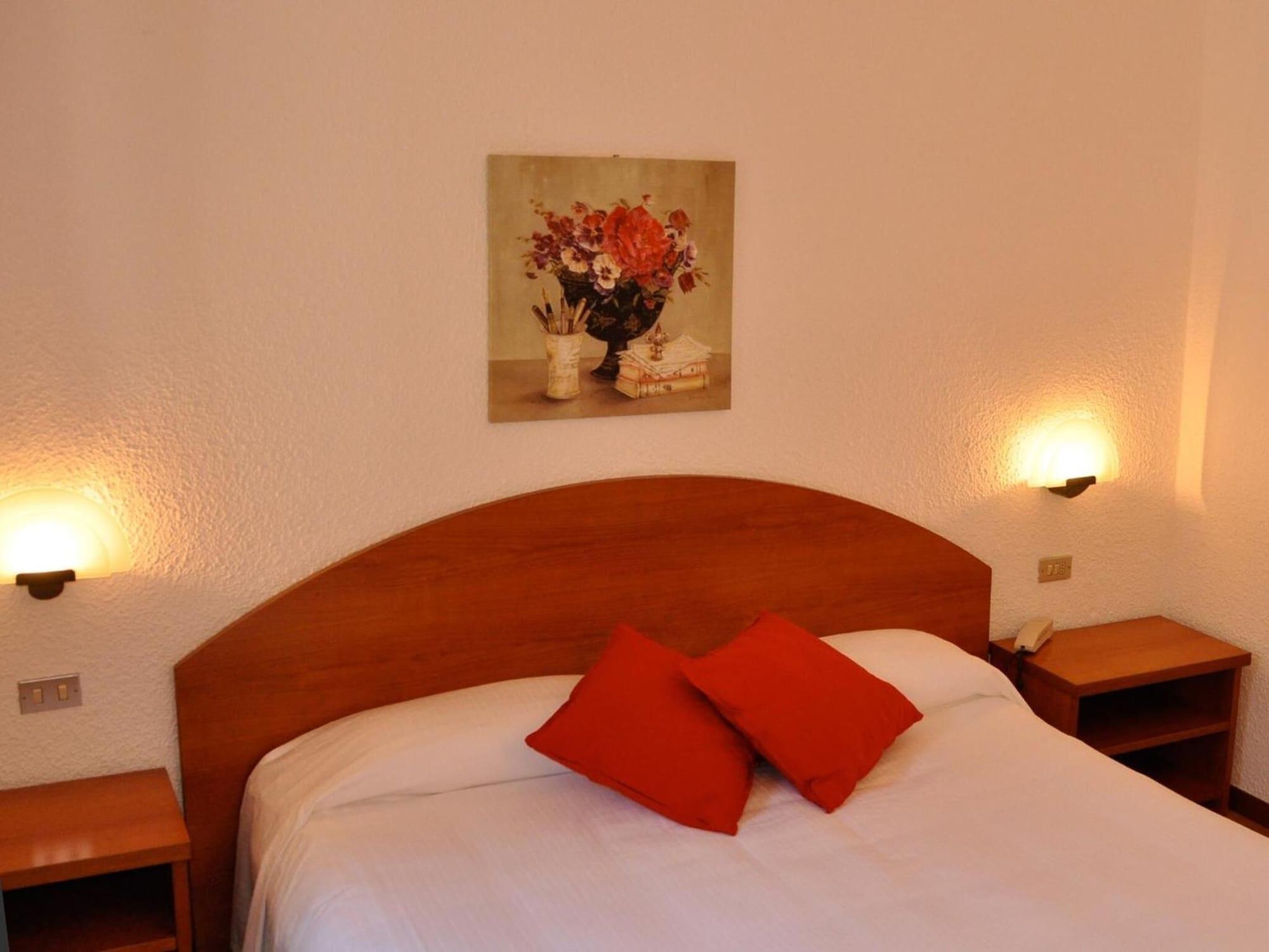 Golf Hotel Lainate Zewnętrze zdjęcie
