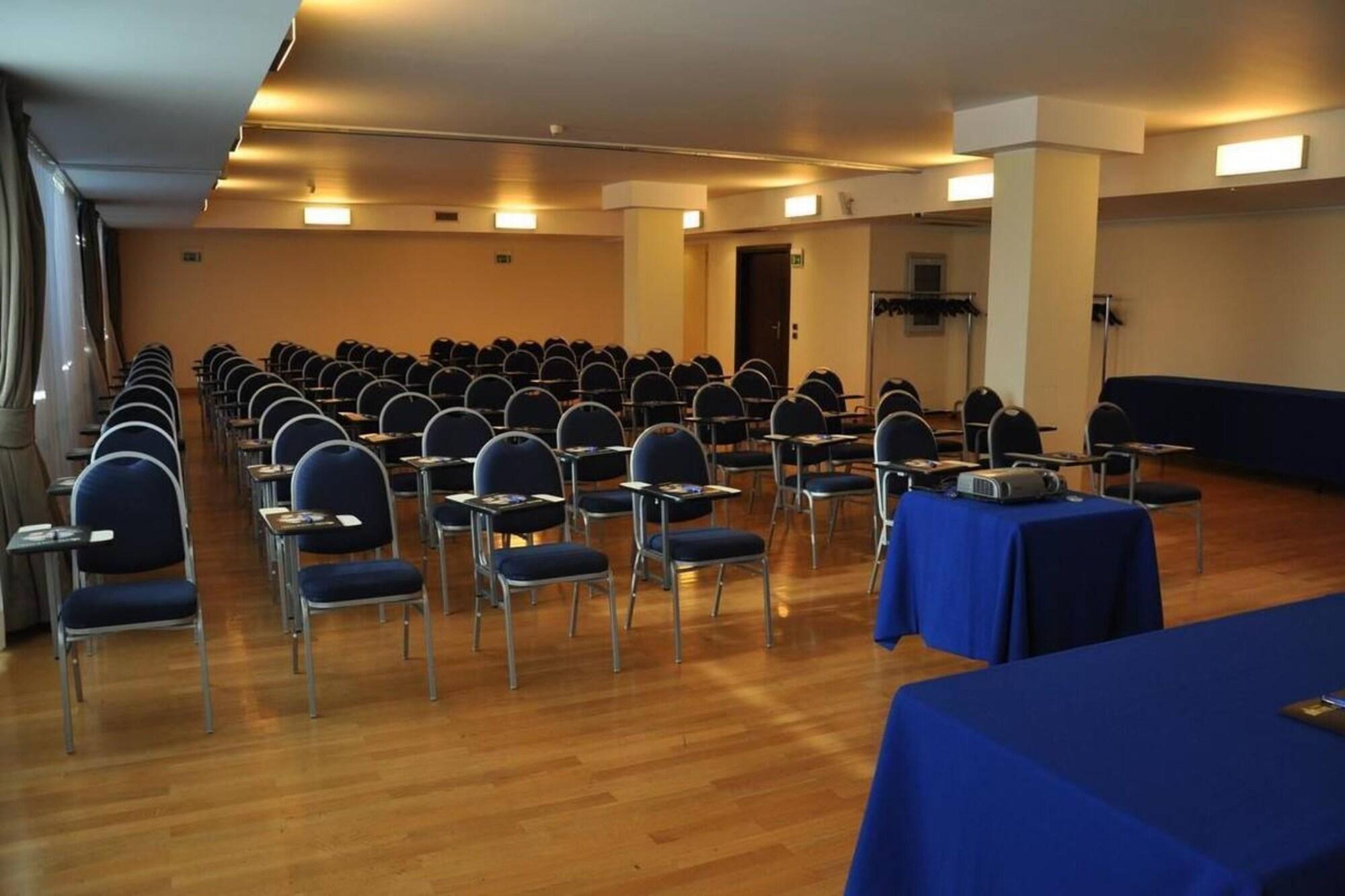 Golf Hotel Lainate Zewnętrze zdjęcie