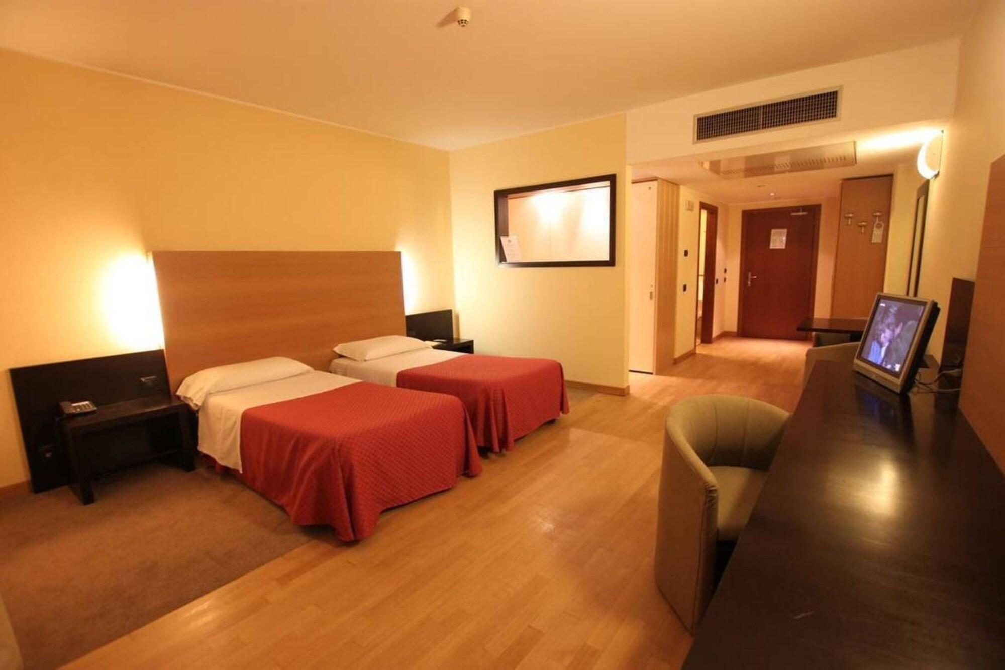 Golf Hotel Lainate Zewnętrze zdjęcie