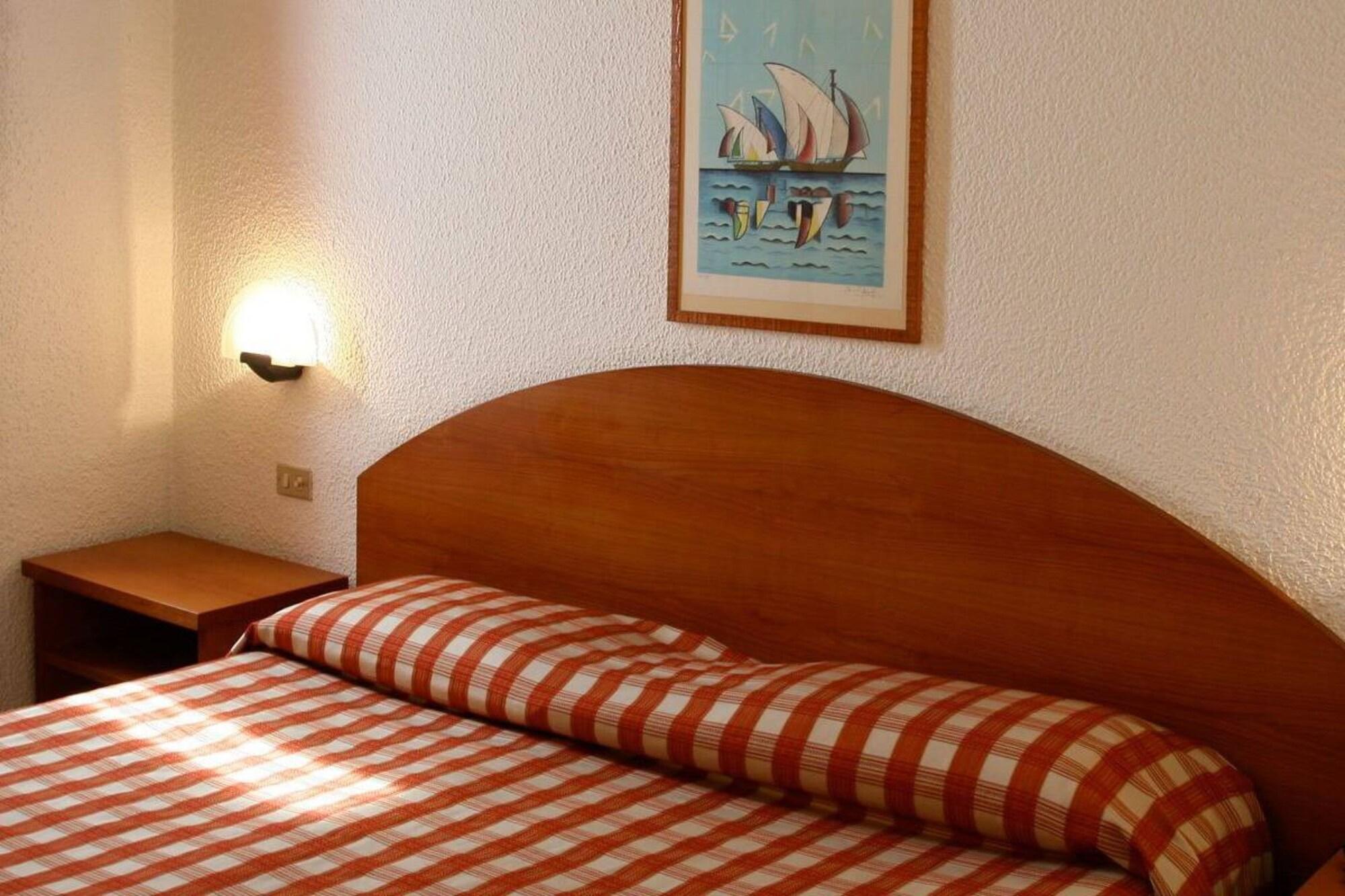 Golf Hotel Lainate Zewnętrze zdjęcie